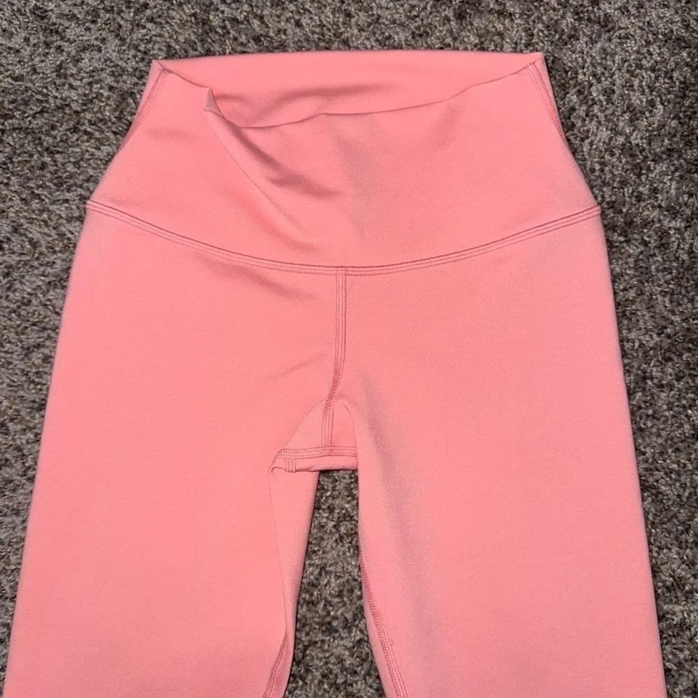 Alo 7/8 High-Waist Airbrush Legging - Strawberry Lemonade size small